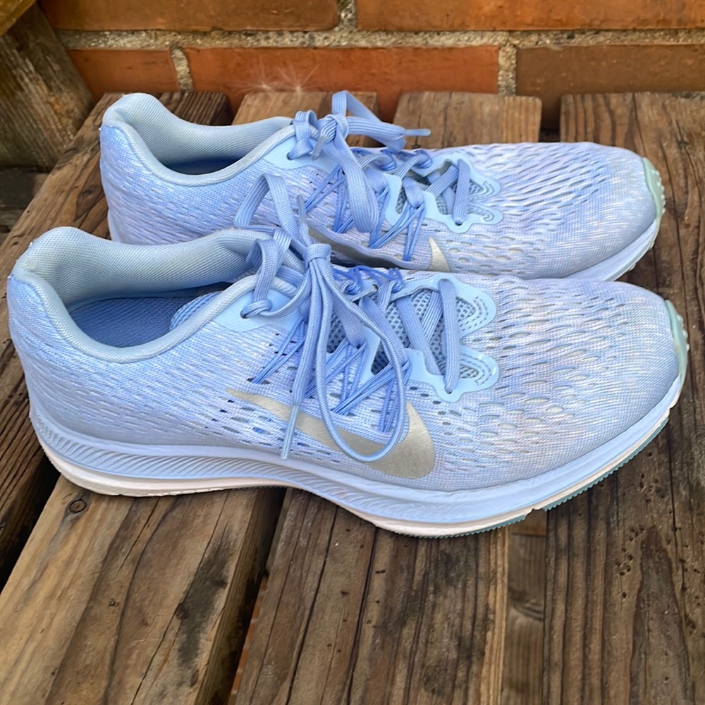 Nike Zoom Winflo 5 size 7.5